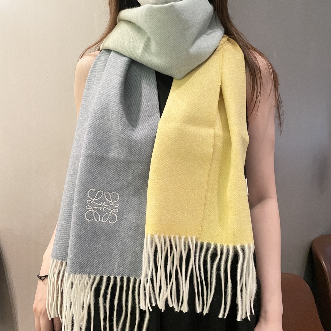 Loewe罗意威今年最新的订单(讲真，送人自用百分推荐)SviP推荐(自留.品质绝对放心).真心觉得可以