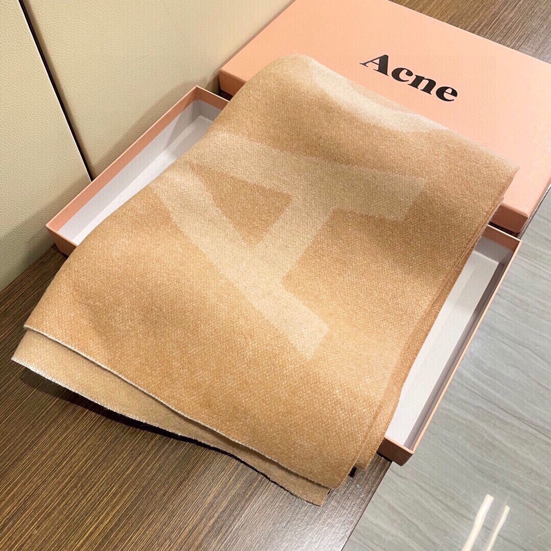 【acne大字母披肩】今年最热的款 🚨🚨原单原厂出品 超级大logo 🎆🎆双面三色纱提花工艺 🎟🎟波普艺