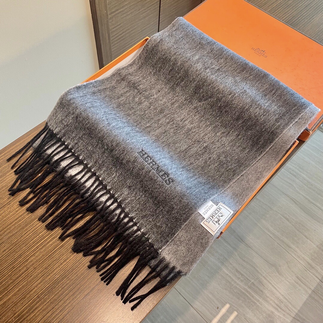 新色到❤️ 怒推走量双面爱马仕新款🎊重磅推荐🎊官网最新款💥 100%顶级山羊绒材质🔥非常保暖👑 柔软亲肤