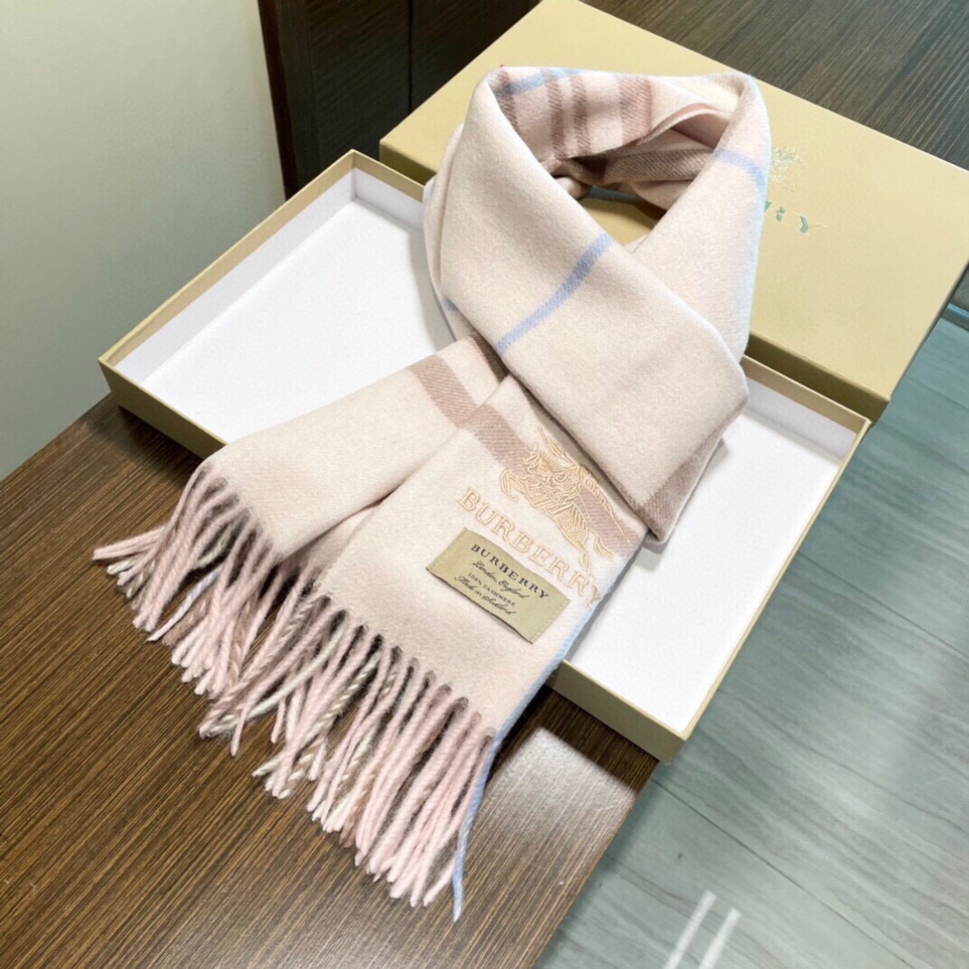 爆款‼️顶级高尖端巴宝利供迪拜出口货‼️】🎀男士女士围巾新品✨羊绒经典条纹编织👐围巾♨️高尖端产物⚠️经