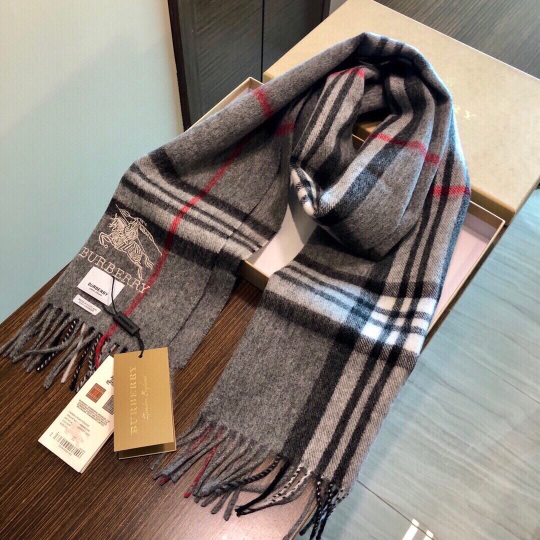 爆款‼️顶级高尖端巴宝利供迪拜出口货‼️】🎀男士女士围巾新品✨羊绒经典条纹编织👐围巾♨️高尖端产物⚠️经