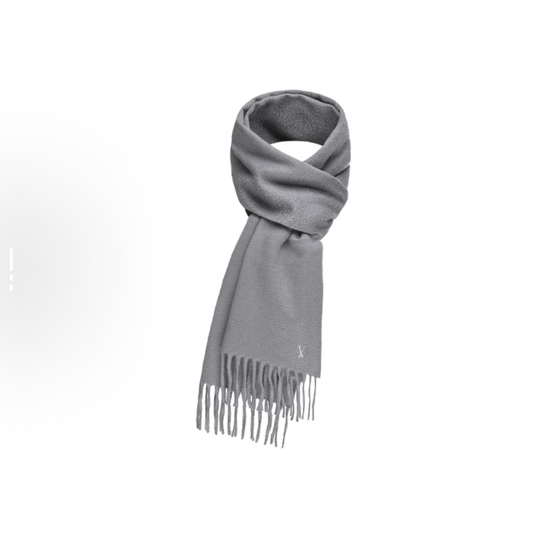 LV 路易威登官网最新款羔羊绒围巾！出口订单，喜欢有颜值，高质量的亲可入手，无论怎么搭配都是满满的高级感