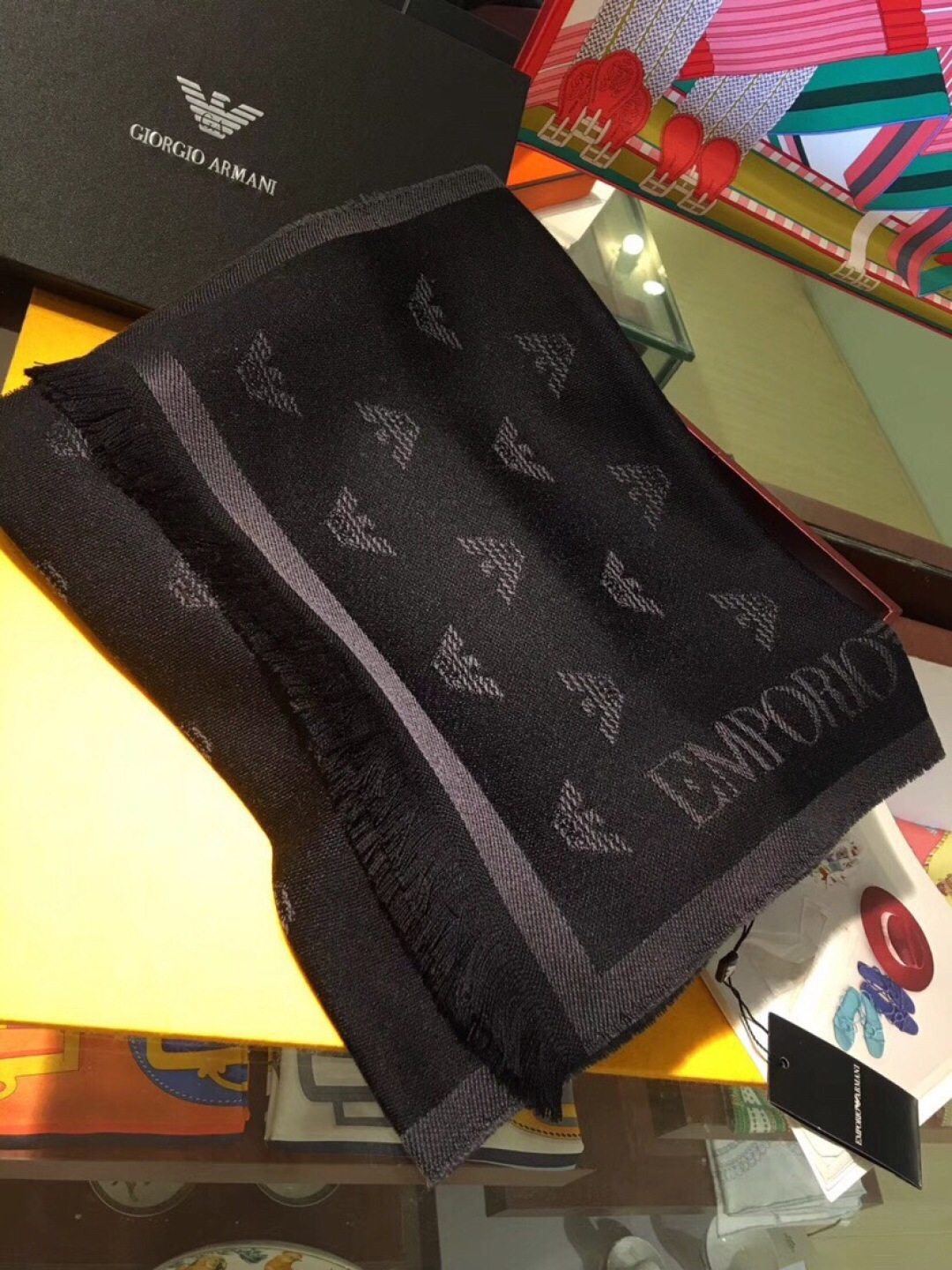 怒赞自留‼️家属福利，专柜同步在售，这个价格真的无敌超值！亲妈价格回馈~买到绝对值‼️Armani阿玛尼