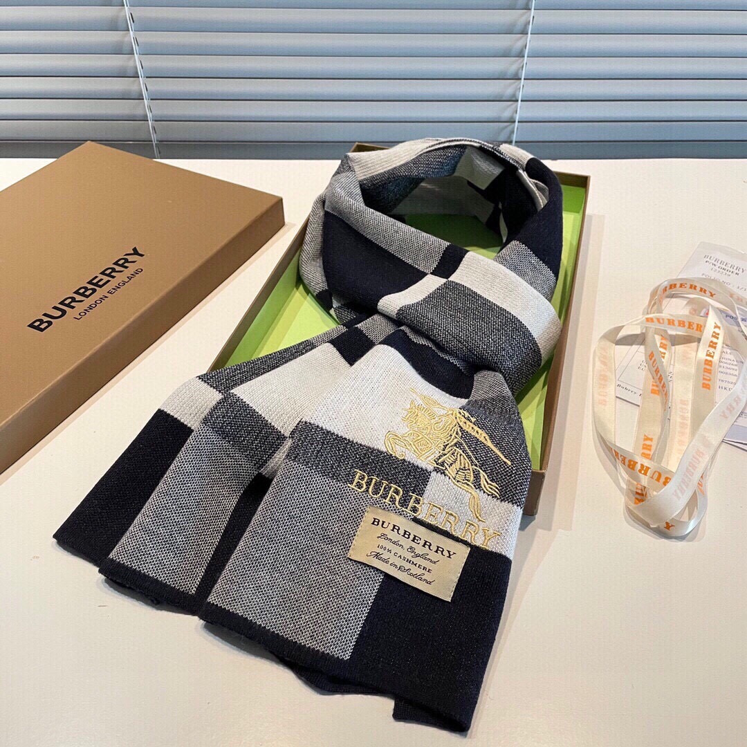 爆款上新 情侣款👍👍B家【经典战马】独家牛货🐂 奢华尽在尺寸之间，高端品质‼️具有超高羊绒品质才会被此品