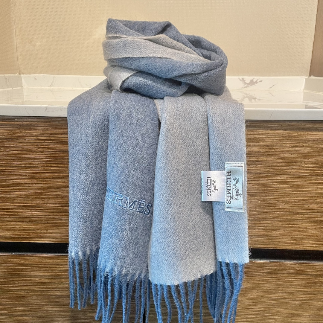 新色到❤️ 怒推走量双面爱马仕新款🎊重磅推荐🎊官网最新款💥 100%顶级山羊绒材质🔥非常保暖👑 柔软亲肤