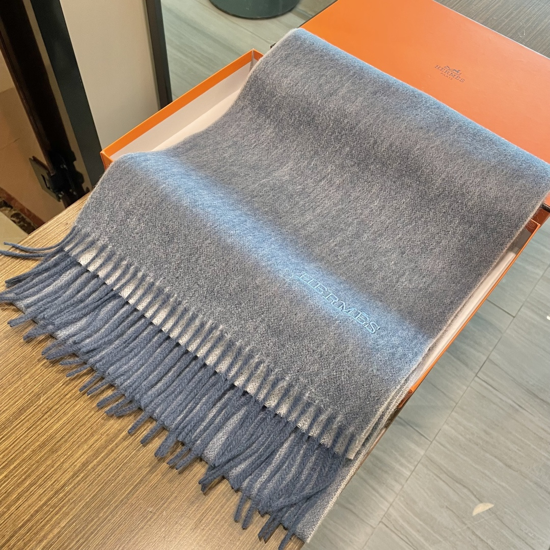 新色到❤️ 怒推走量双面爱马仕新款🎊重磅推荐🎊官网最新款💥 100%顶级山羊绒材质🔥非常保暖👑 柔软亲肤