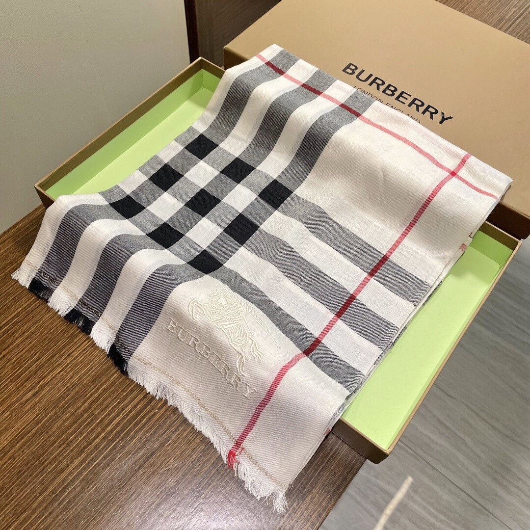 顶级高端现货发行⚠️🎀💟巴宝莉专柜超爆万年款✨【经典长巾】✨品质手感好到不行‼️♨️高尖端产物⚠️绝对令