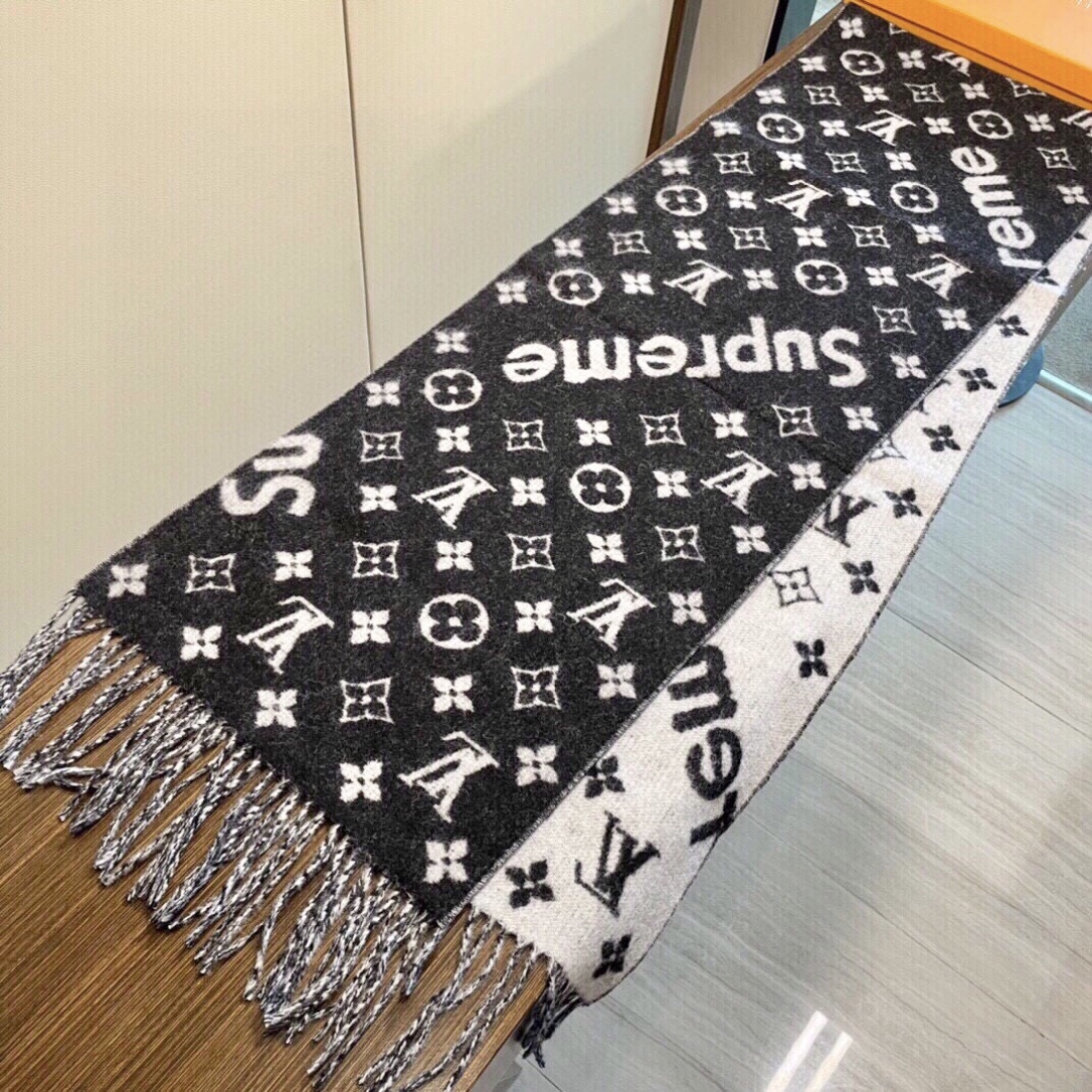 高版本 最好的SuPerme‼️超级软糯【LV SuPreme LV联名围巾】.红透了半边天❣️达人标配