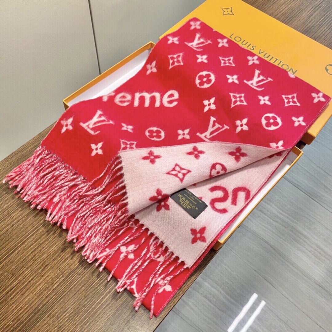 高版本 最好的SuPerme‼️超级软糯【LV SuPreme LV联名围巾】.红透了半边天❣️达人标配