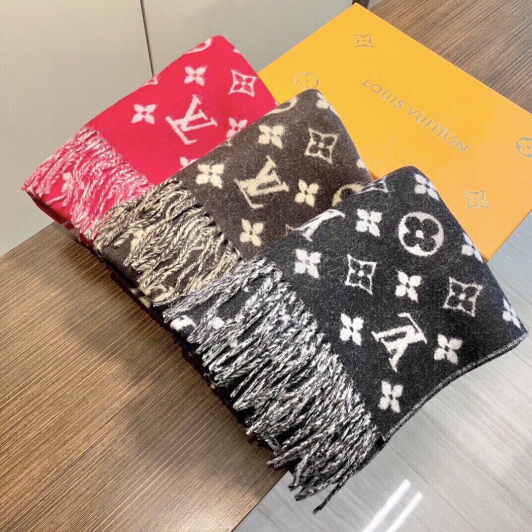 高版本 最好的SuPerme‼️超级软糯【LV SuPreme LV联名围巾】.红透了半边天❣️达人标配