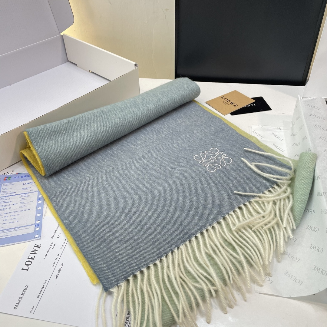 Loewe罗意威今年最新的订单(讲真，送人自用百分推荐)SviP推荐(自留.品质绝对放心).真心觉得可以