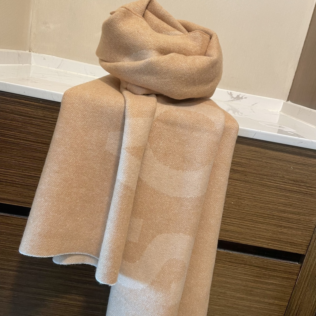 【acne大字母披肩】今年最热的款 🚨🚨原单原厂出品 超级大logo 🎆🎆双面三色纱提花工艺 🎟🎟波普艺