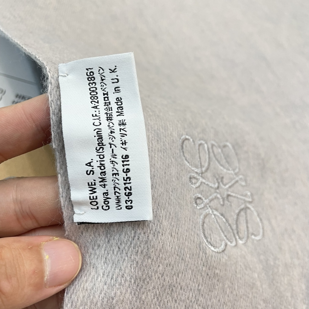 Loewe罗意威今年最新的订单(讲真，送人自用百分推荐)SviP推荐(自留.品质绝对放心).真心觉得可以