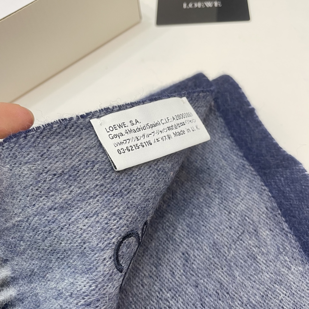 Loewe罗意威今年最新的订单(讲真，送人自用百分推荐)SviP推荐(自留.品质绝对放心).真心觉得可以