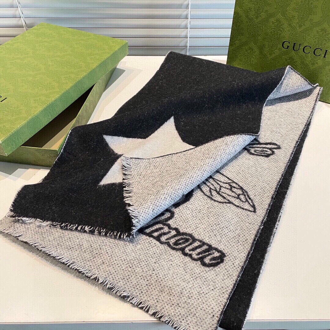 古奇【双G提花双面】款式经典，男女都可以 大方时髦，不过时，随便什么时候拿出来戴都好看。Gucci这款限