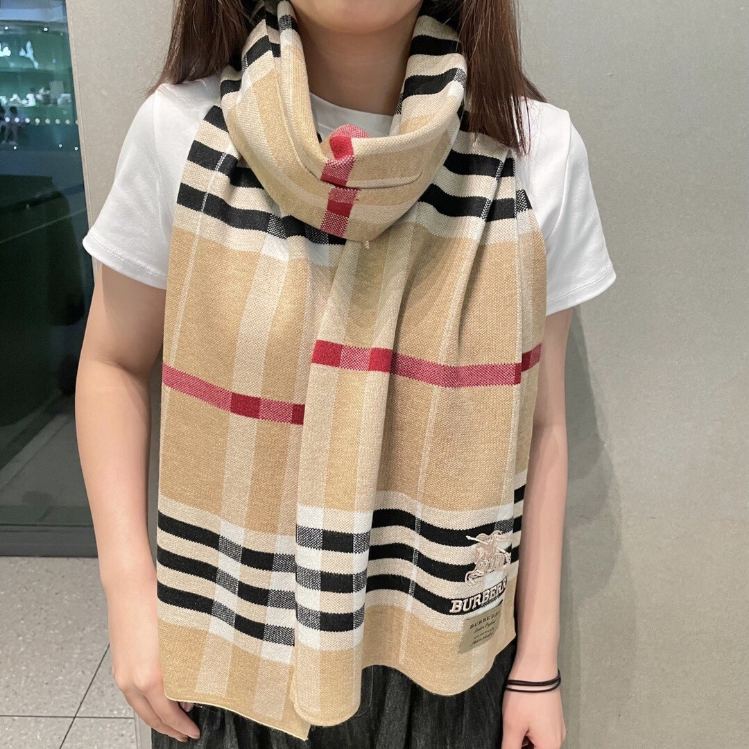 爆款上新 情侣款👍👍B家【经典战马】独家牛货🐂 奢华尽在尺寸之间，高端品质‼️具有超高羊绒品质才会被此品