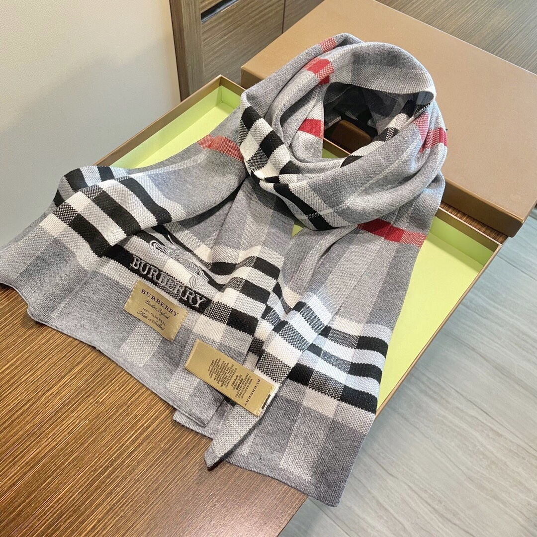 爆款上新 情侣款👍👍B家【经典战马】独家牛货🐂 奢华尽在尺寸之间，高端品质‼️具有超高羊绒品质才会被此品