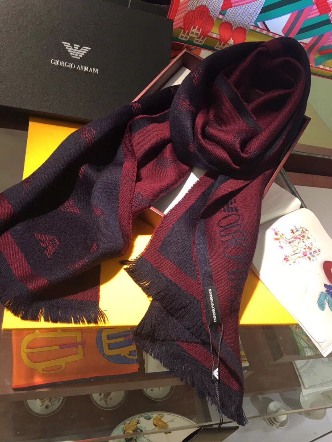 怒赞自留‼️家属福利，专柜同步在售，这个价格真的无敌超值！亲妈价格回馈~买到绝对值‼️Armani阿玛尼