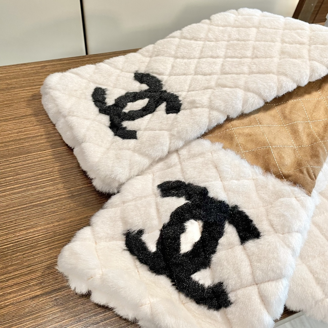 【▪️超级保暖Chanel秋冬新款！！！】简约奢华大气白富美，进口人工皮草和羊绒的结合，高级的范畴已不只