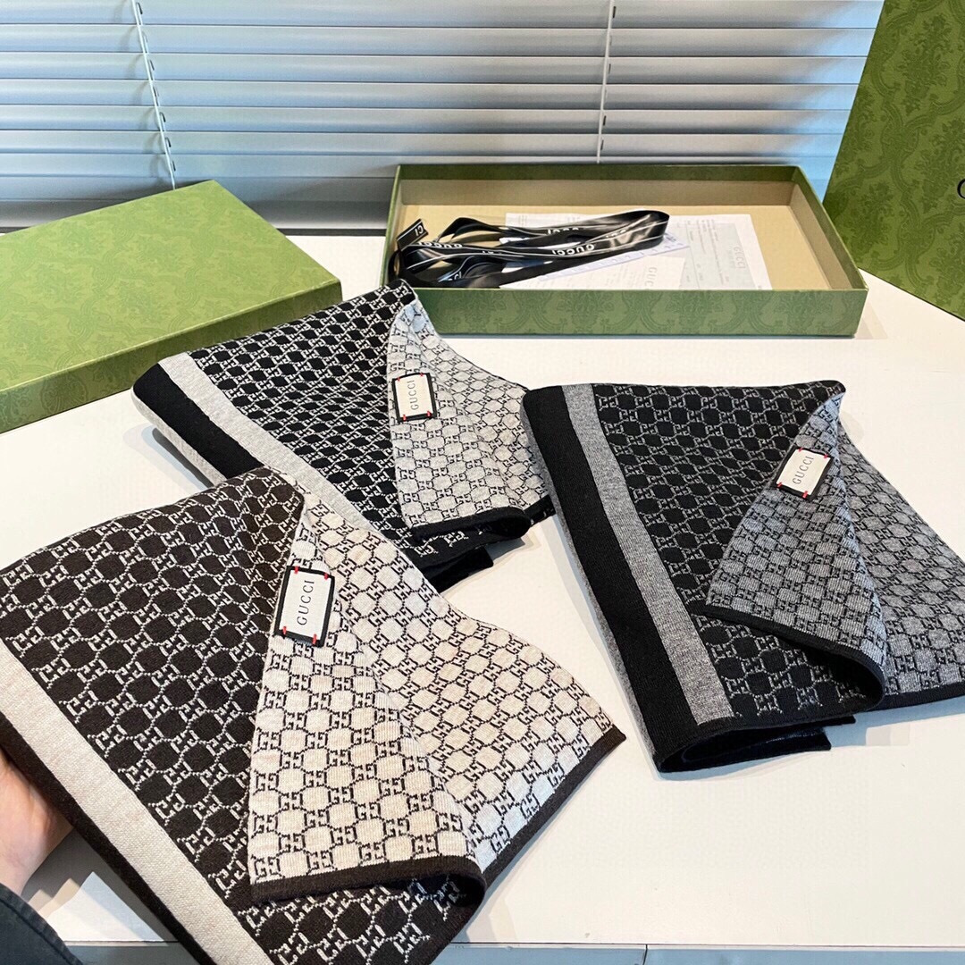 💋专柜最新款💨古奇火爆来袭💥🎊顶级色织工艺。此工艺只有大牌纯正代工厂才有的工艺‼️100%顶级针织加羊绒