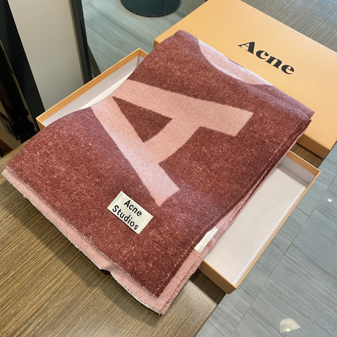 【acne大字母披肩】今年最热的款 🚨🚨原单原厂出品 超级大logo 🎆🎆双面三色纱提花工艺 🎟🎟波普艺