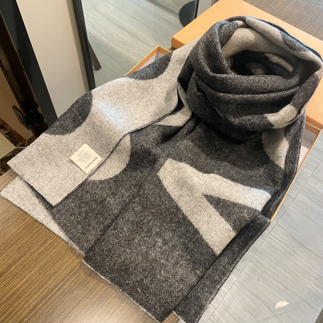 【acne大字母披肩】今年最热的款 🚨🚨原单原厂出品 超级大logo 🎆🎆双面三色纱提花工艺 🎟🎟波普艺