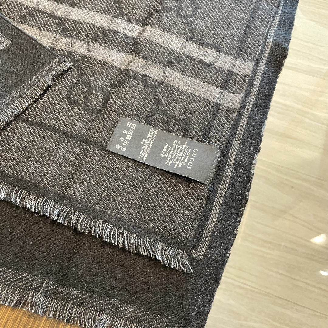 古奇【双G提花双面】款式经典，男女都可以 大方时髦，不过时，随便什么时候拿出来戴都好看。Gucci这款限