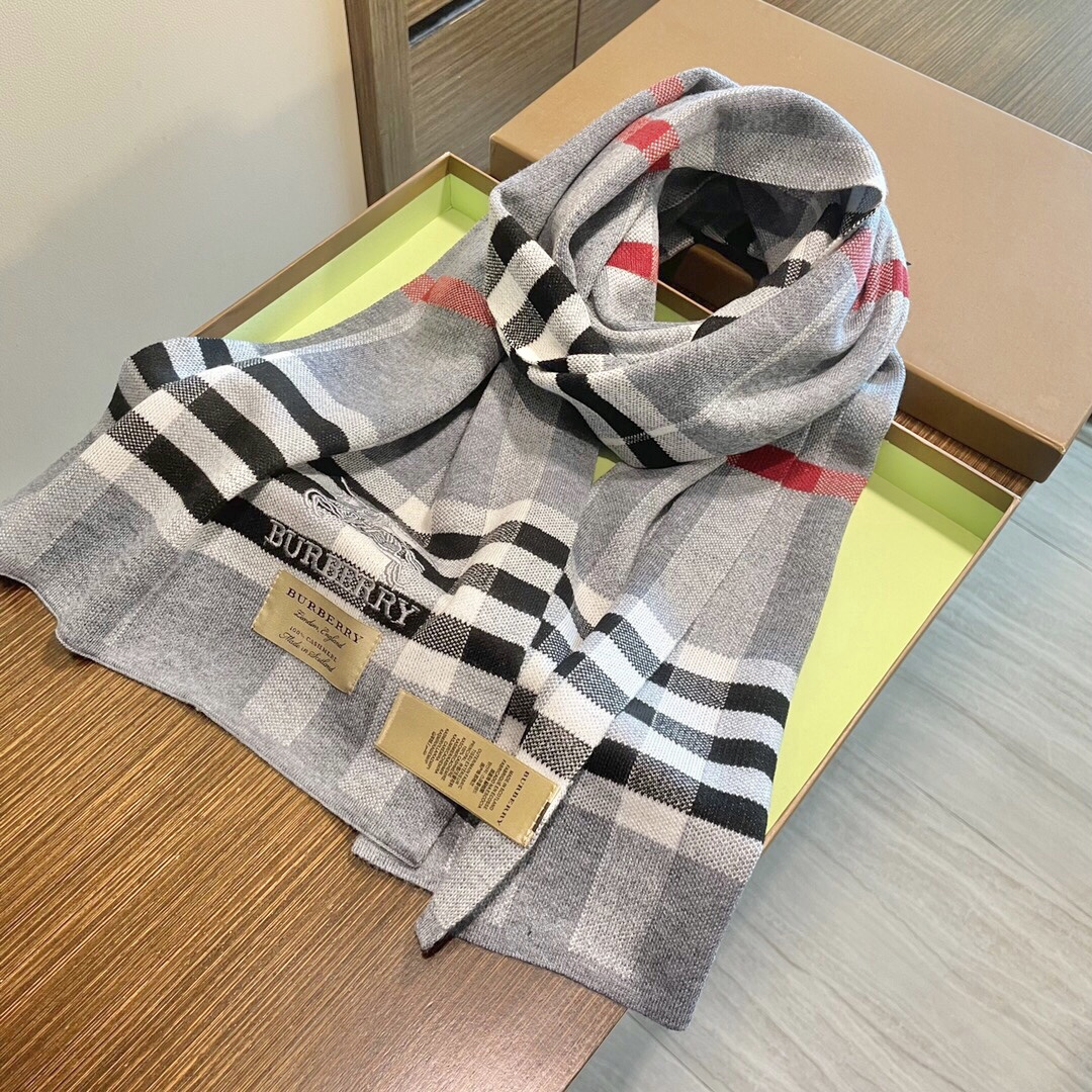 爆款上新 情侣款👍👍B家【经典战马】独家牛货🐂 奢华尽在尺寸之间，高端品质‼️具有超高羊绒品质才会被此品