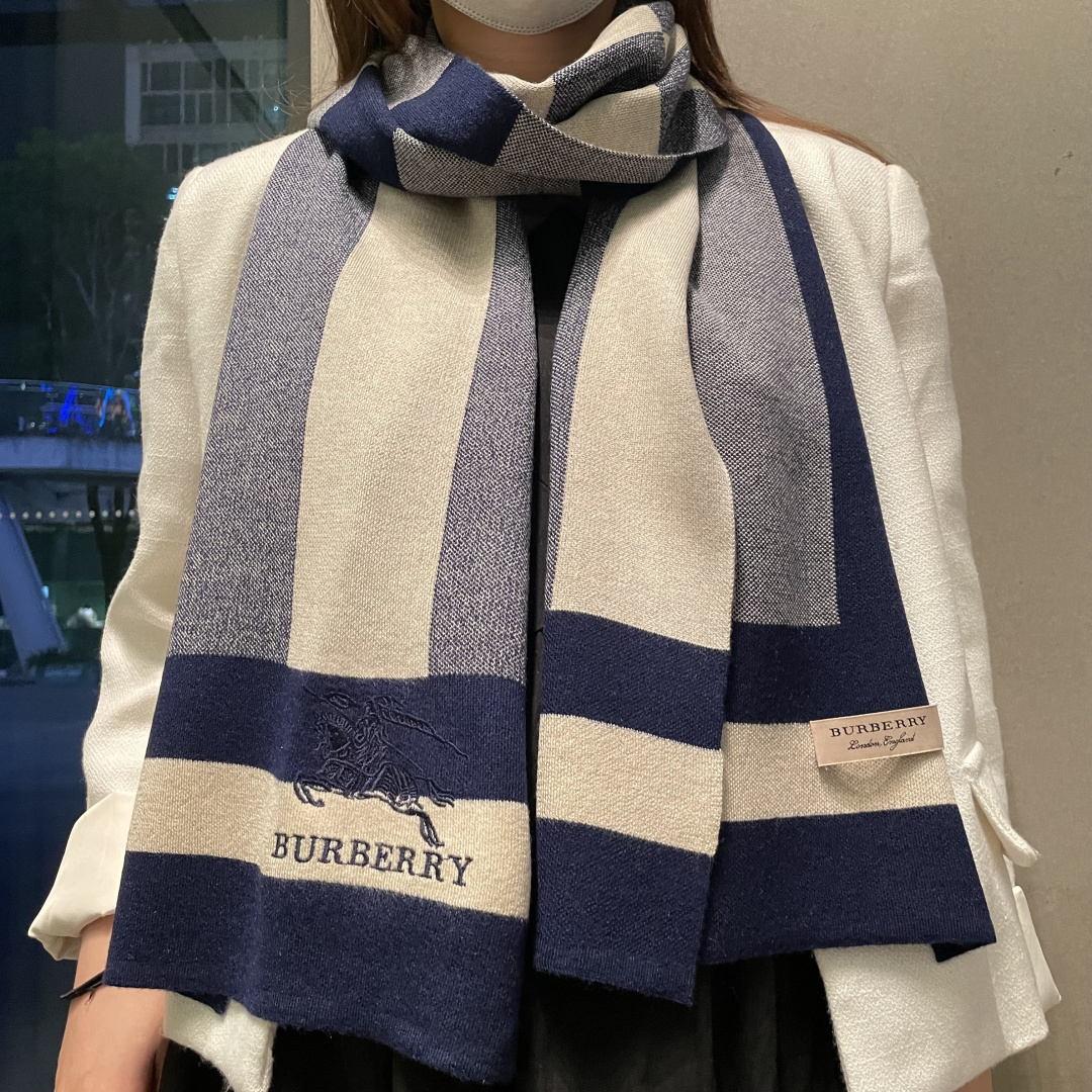 爆款上新 情侣款👍👍B家【经典战马】独家牛货🐂 奢华尽在尺寸之间，高端品质‼️具有超高羊绒品质才会被此品