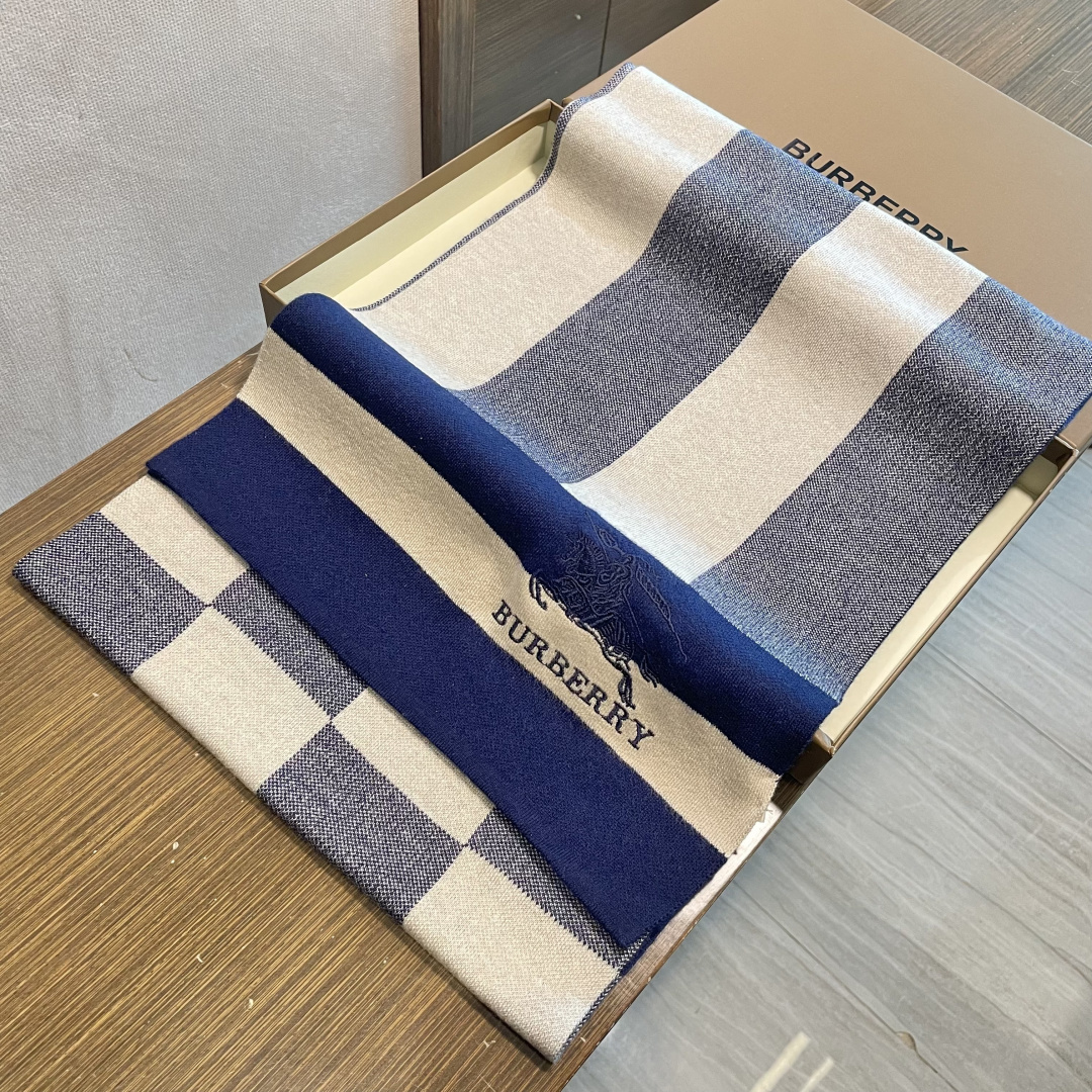 爆款上新 情侣款👍👍B家【经典战马】独家牛货🐂 奢华尽在尺寸之间，高端品质‼️具有超高羊绒品质才会被此品