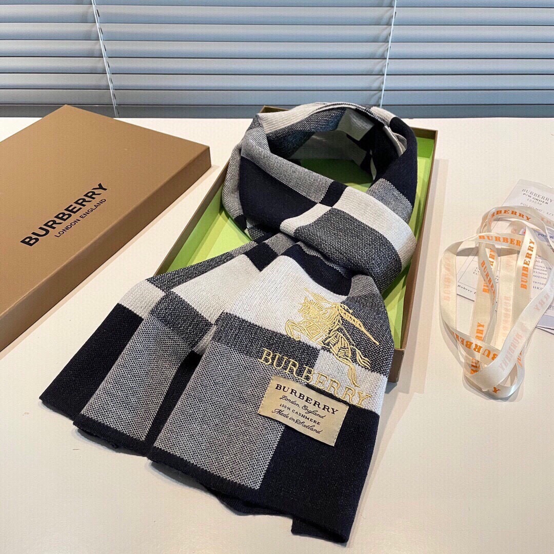 爆款上新 情侣款👍👍B家【经典战马】独家牛货🐂 奢华尽在尺寸之间，高端品质‼️具有超高羊绒品质才会被此品