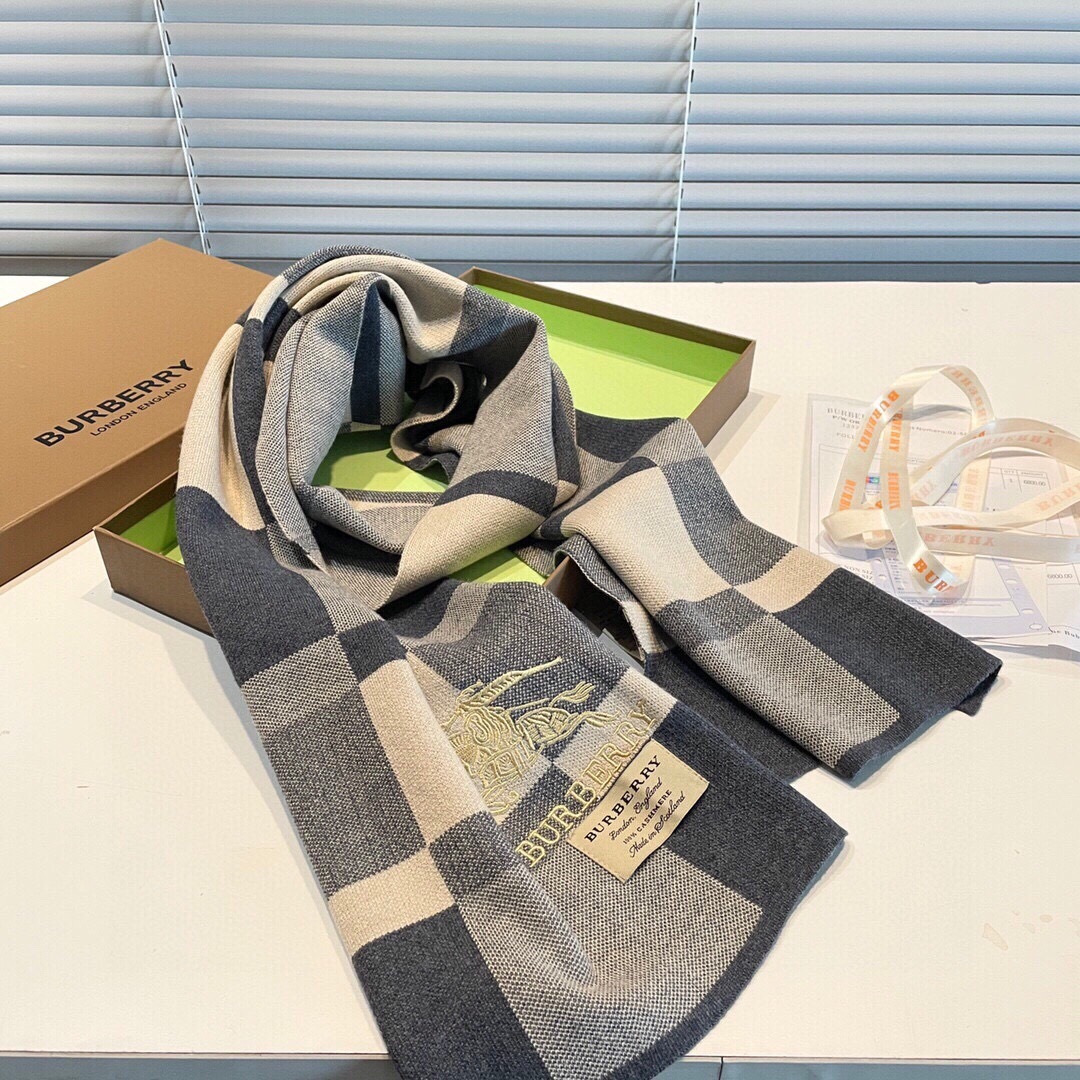 爆款上新 情侣款👍👍B家【经典战马】独家牛货🐂 奢华尽在尺寸之间，高端品质‼️具有超高羊绒品质才会被此品