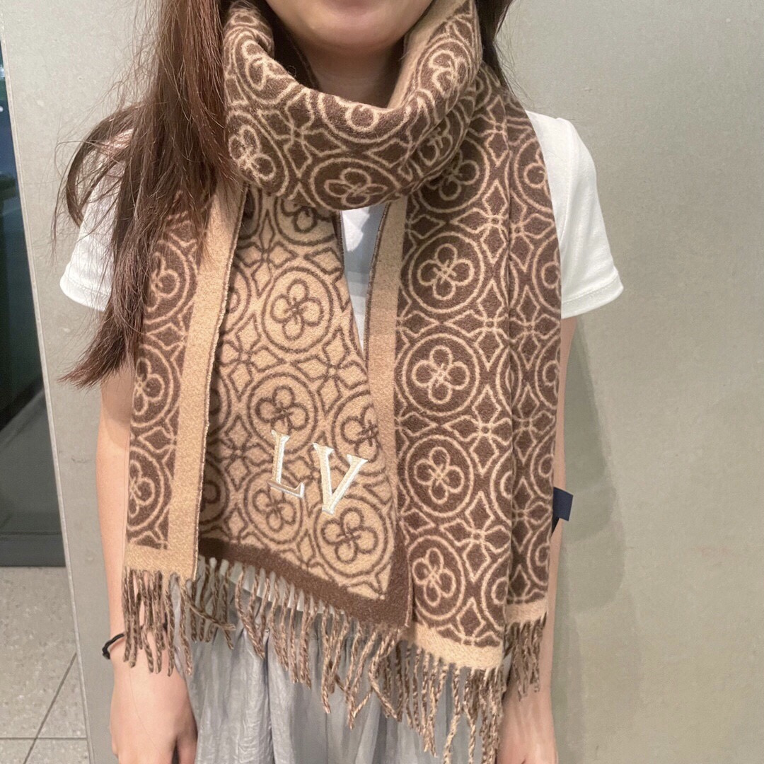 LV当下最主打男女款‼️】时下最。时尚的Logo潮流风格！非常有型，可以做情侣款❤️型男型女，绅士，白富