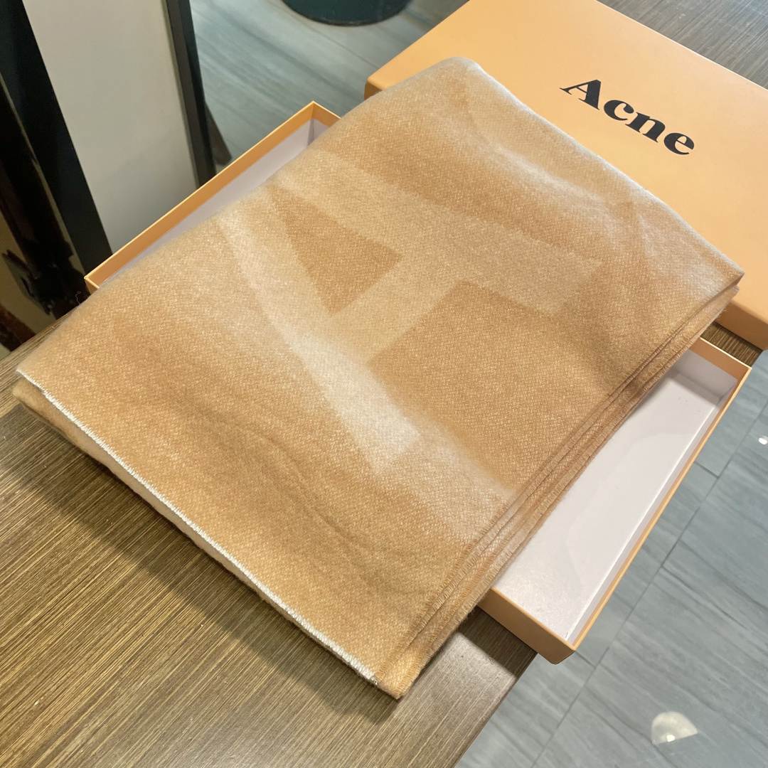 【acne大字母披肩】今年最热的款 🚨🚨原单原厂出品 超级大logo 🎆🎆双面三色纱提花工艺 🎟🎟波普艺