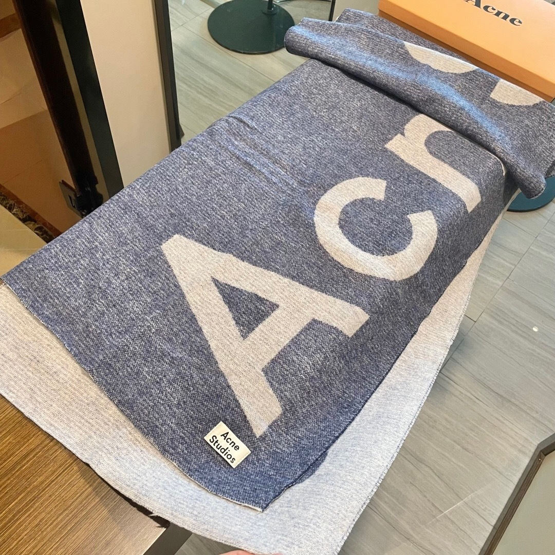 【acne大字母披肩】今年最热的款 🚨🚨原单原厂出品 超级大logo 🎆🎆双面三色纱提花工艺 🎟🎟波普艺