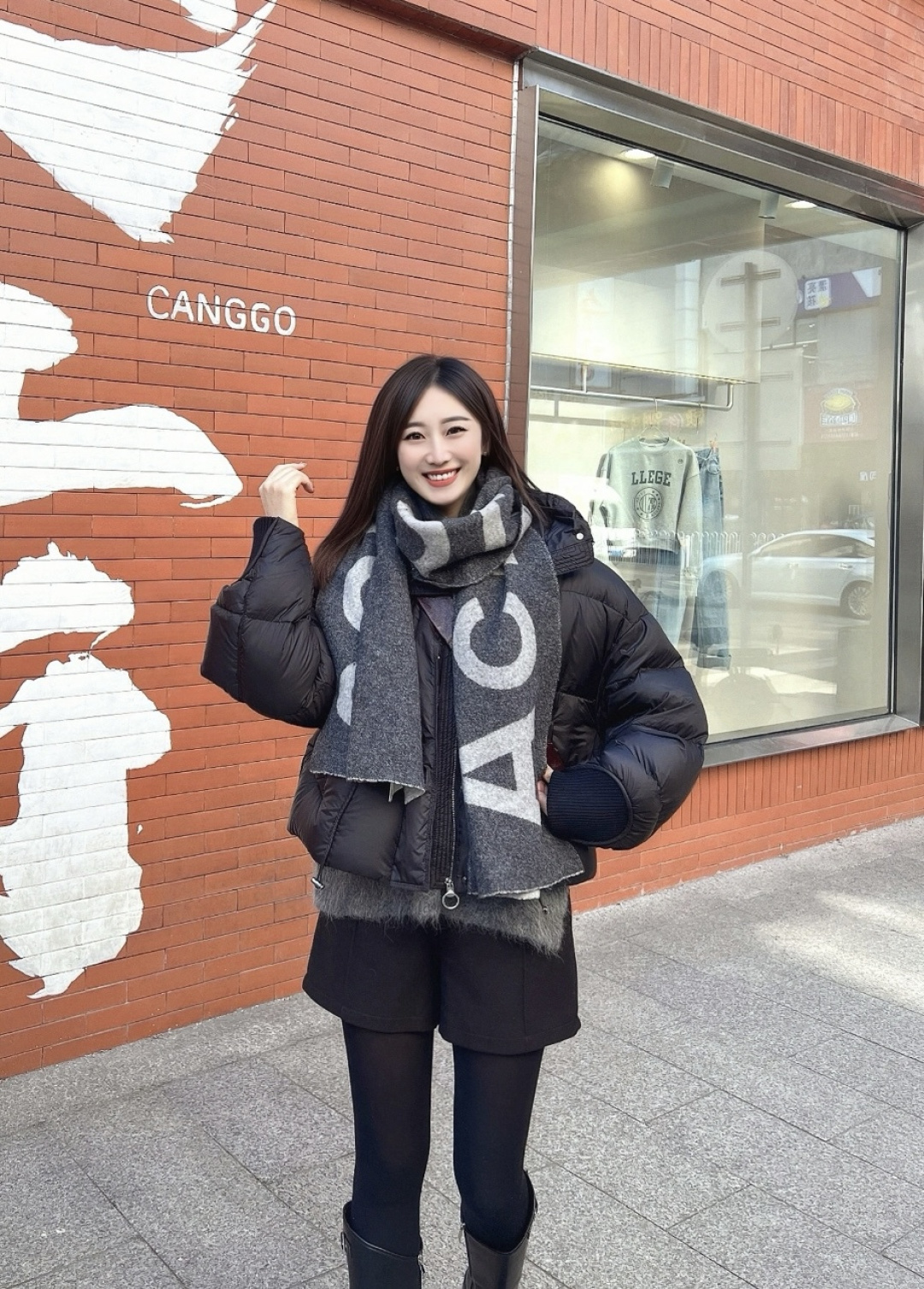 【acne大字母披肩】今年最热的款 🚨🚨原单原厂出品 超级大logo 🎆🎆双面三色纱提花工艺 🎟🎟波普艺