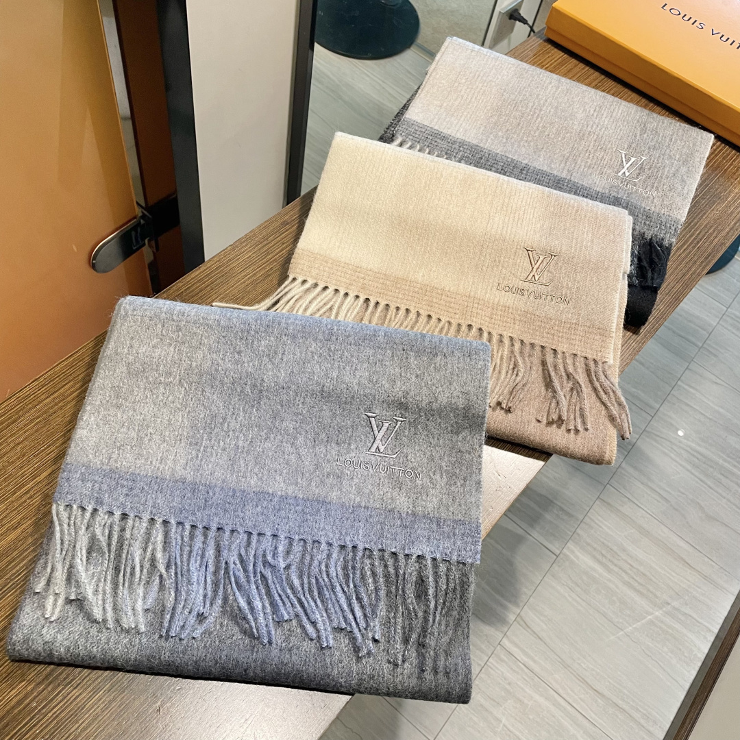 【▪️怒赞推荐‼️高端男士款~】超级无敌赞的男士羊绒围巾！！ZG同步在售，这个价格真的无敌超值！亲妈价格