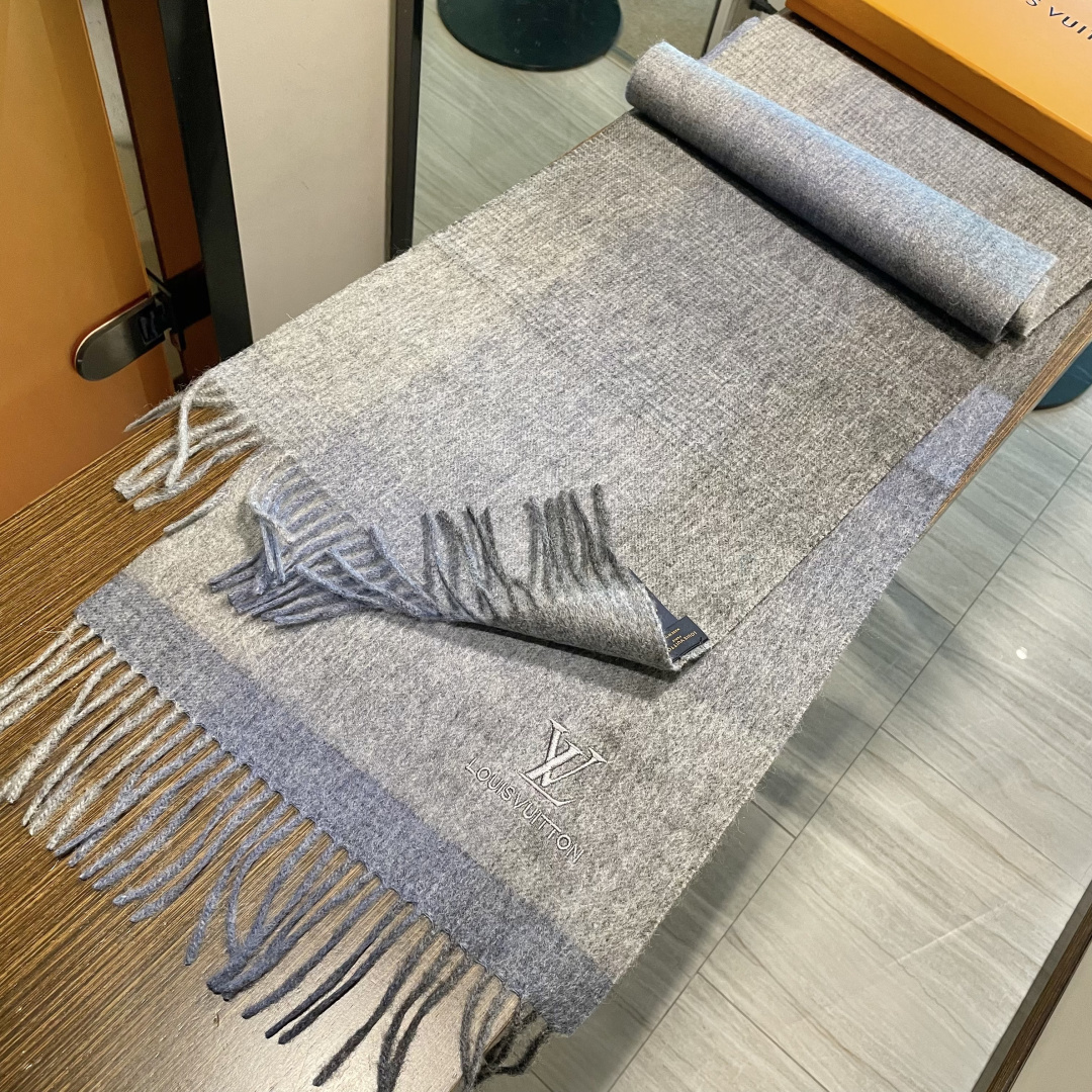 【▪️怒赞推荐‼️高端男士款~】超级无敌赞的男士羊绒围巾！！ZG同步在售，这个价格真的无敌超值！亲妈价格