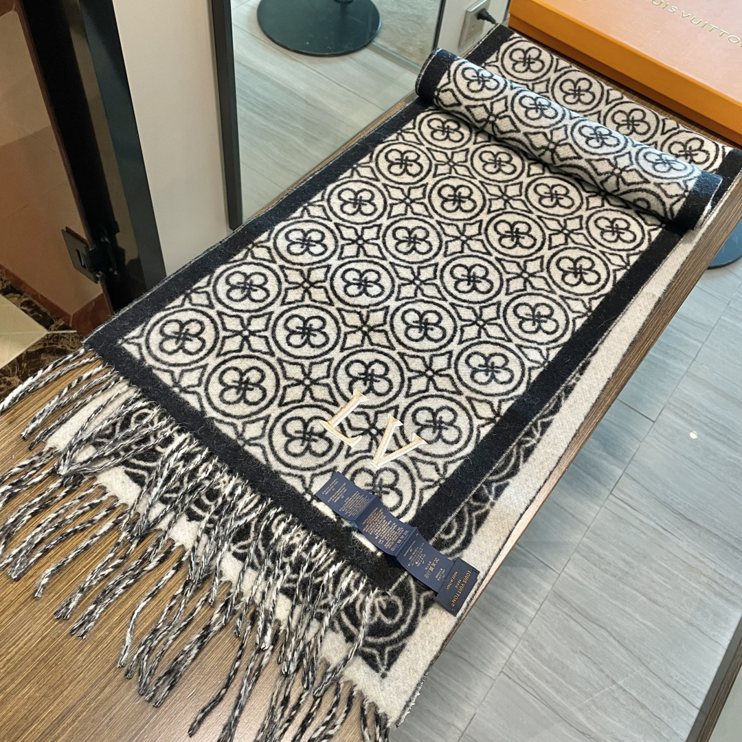 LV当下最主打男女款‼️】时下最。时尚的Logo潮流风格！非常有型，可以做情侣款❤️型男型女，绅士，白富