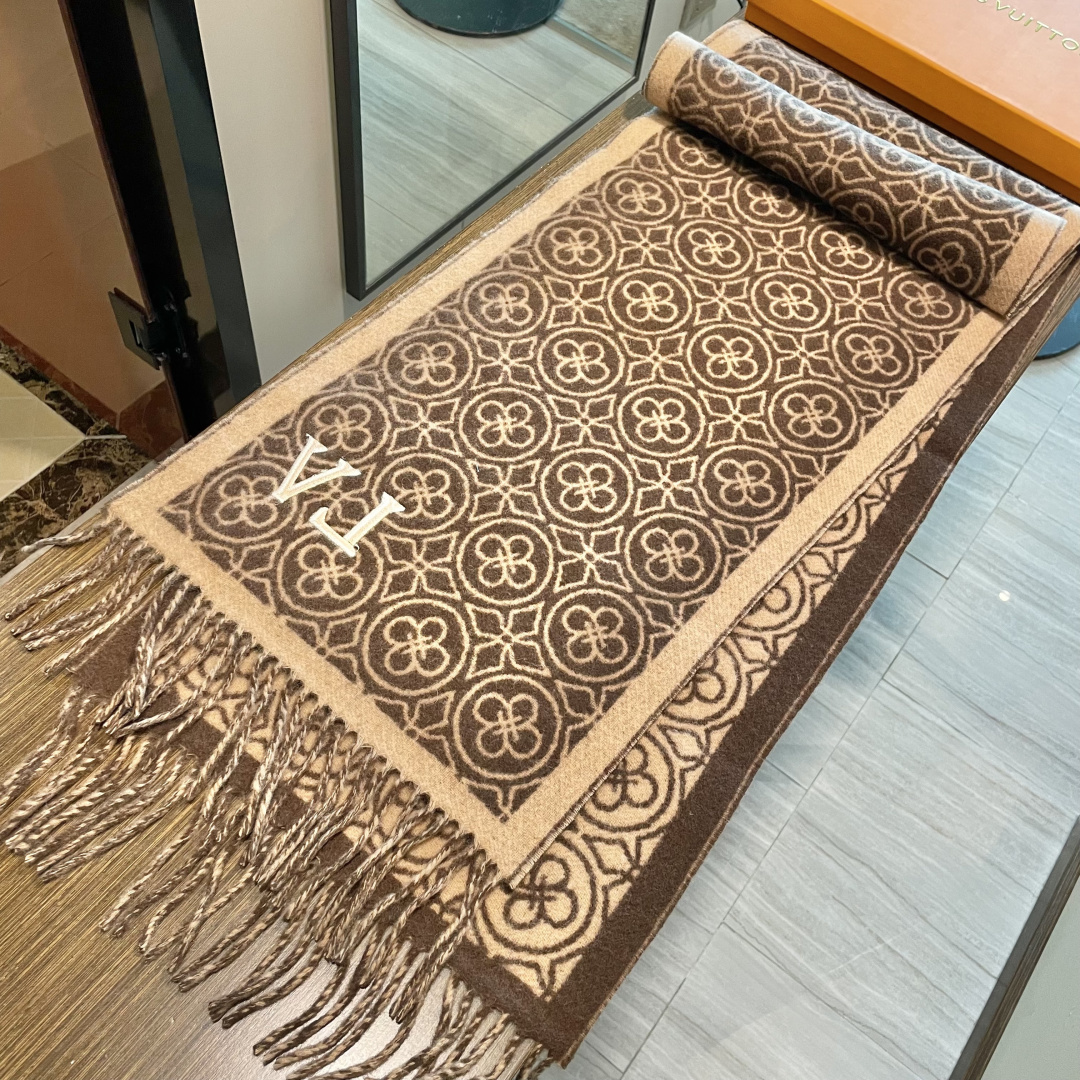 LV当下最主打男女款‼️】时下最。时尚的Logo潮流风格！非常有型，可以做情侣款❤️型男型女，绅士，白富