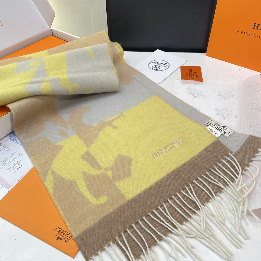 上新2025爱马仕男女款围巾且买且珍惜😍~都是出口订单所以比较难遇❤️东西讲究少而精😍好看的一定要收😎这
