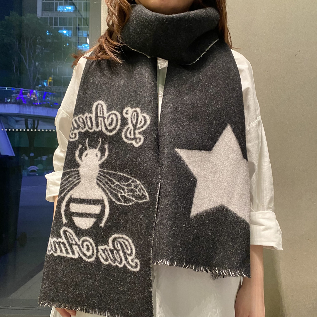 古奇【双G提花双面】款式经典，男女都可以 大方时髦，不过时，随便什么时候拿出来戴都好看。Gucci这款限