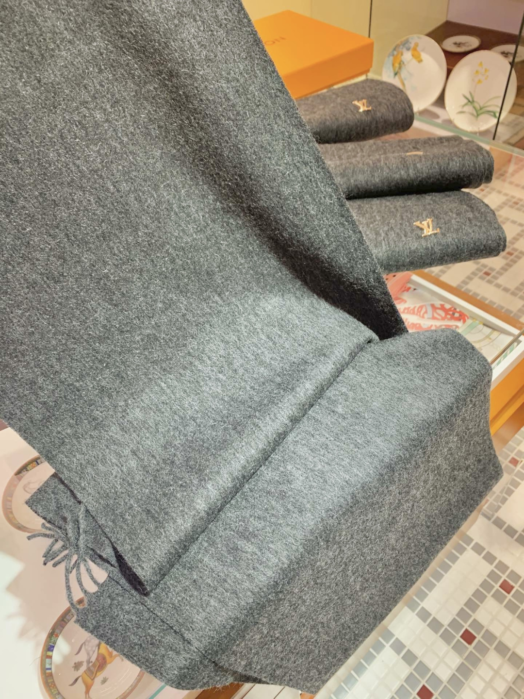 【▪️怒赞推荐‼️高端男士款~】超级无敌赞的男士羊绒围巾！！ZG同步在售，这个价格真的无敌超值！亲妈价格