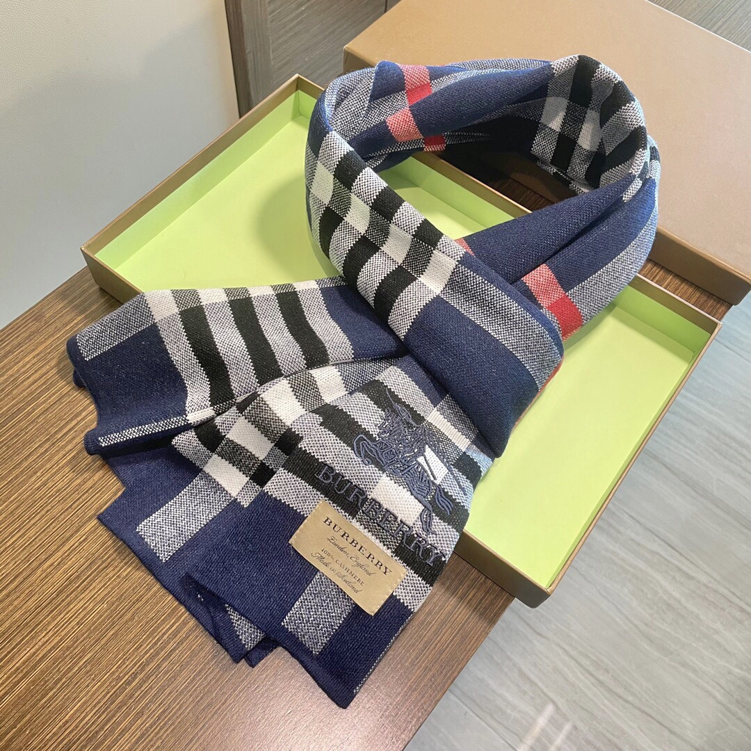 爆款上新 情侣款👍👍B家【经典战马】独家牛货🐂 奢华尽在尺寸之间，高端品质‼️具有超高羊绒品质才会被此品