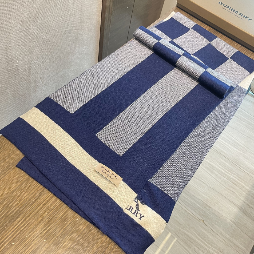 爆款上新 情侣款👍👍B家【经典战马】独家牛货🐂 奢华尽在尺寸之间，高端品质‼️具有超高羊绒品质才会被此品