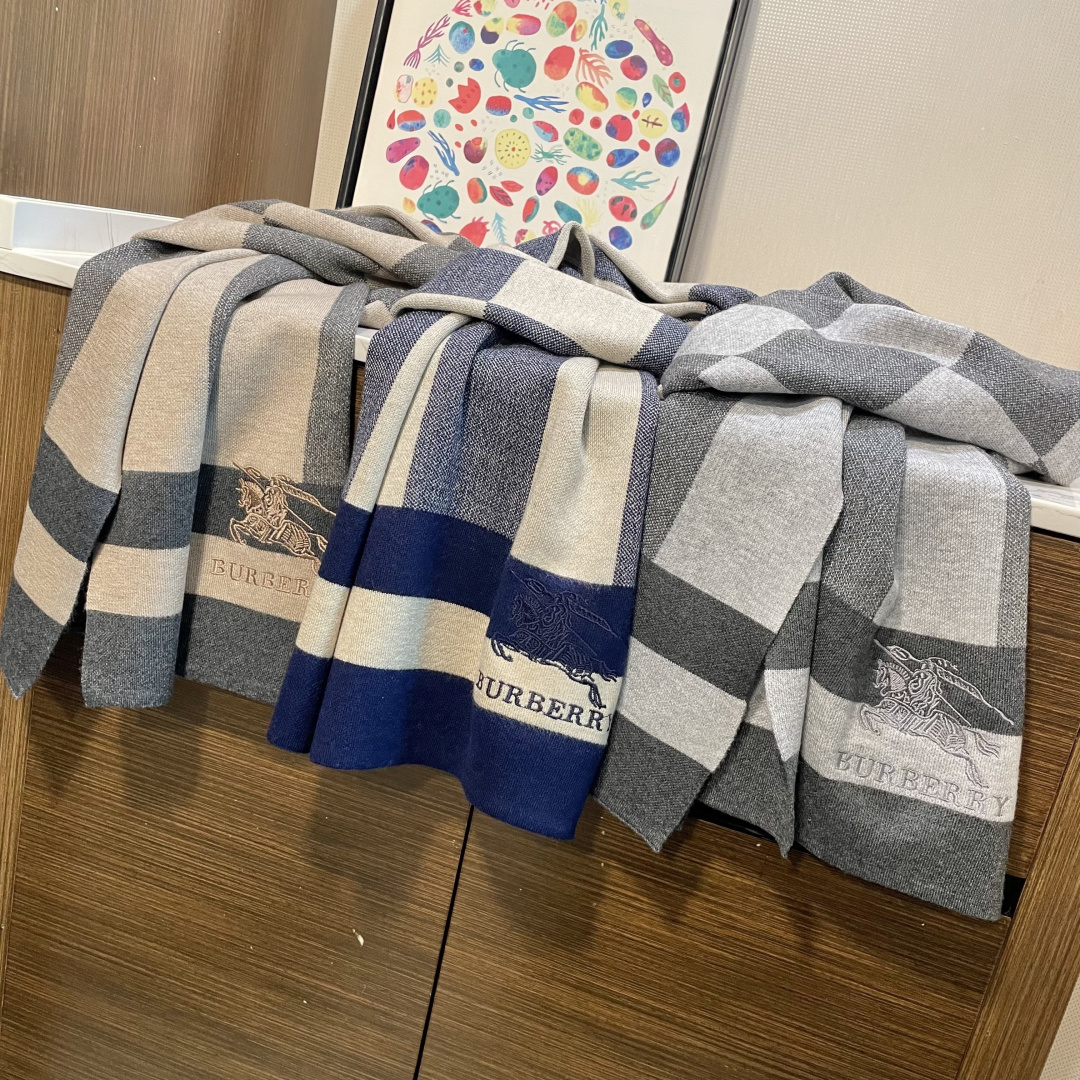 爆款上新 情侣款👍👍B家【经典战马】独家牛货🐂 奢华尽在尺寸之间，高端品质‼️具有超高羊绒品质才会被此品