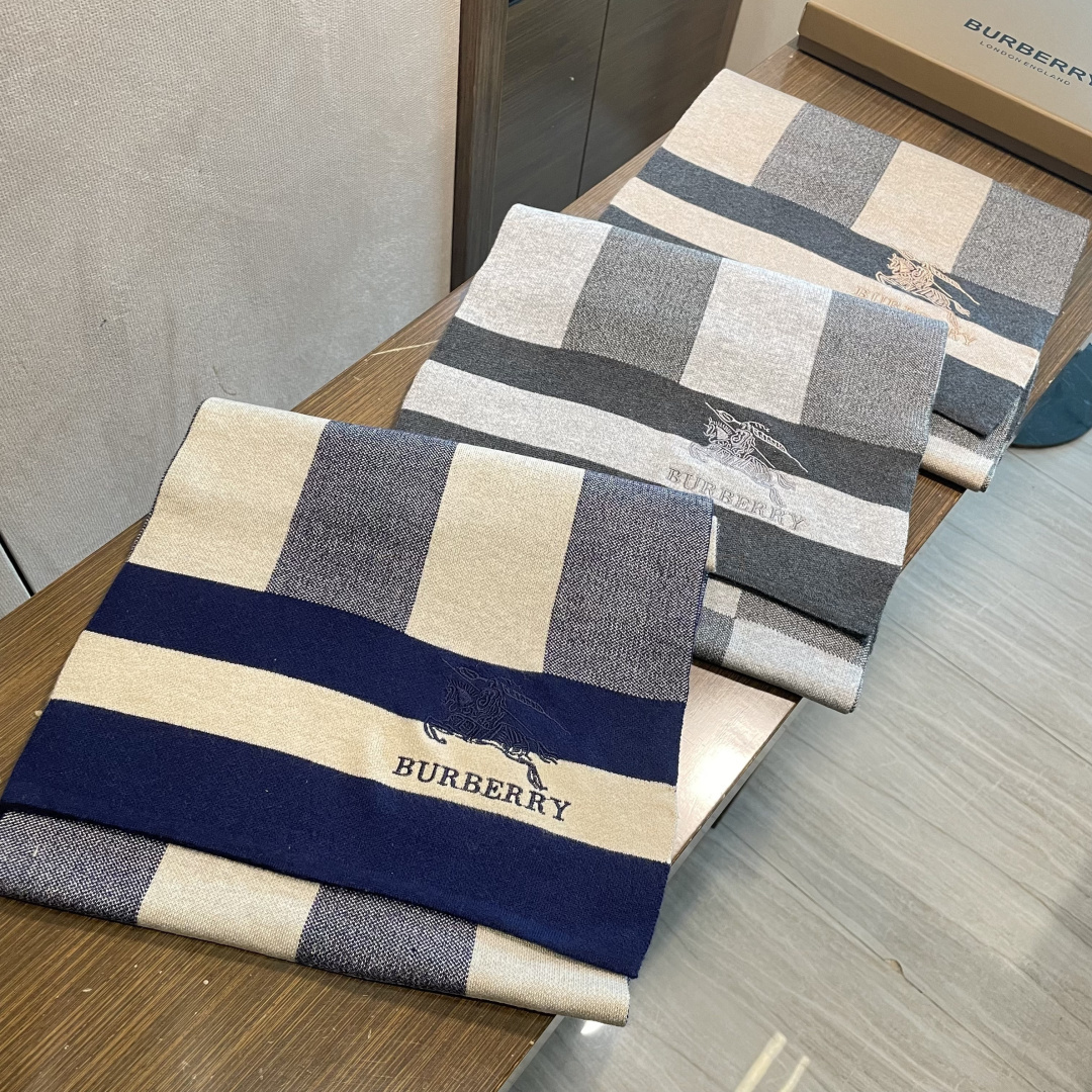 爆款上新 情侣款👍👍B家【经典战马】独家牛货🐂 奢华尽在尺寸之间，高端品质‼️具有超高羊绒品质才会被此品