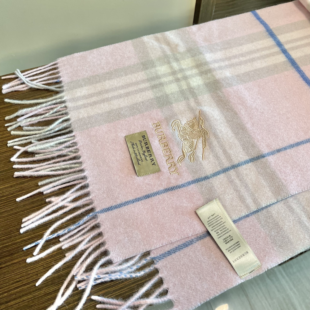 爆款‼️顶级高尖端巴宝利供迪拜出口货‼️】🎀男士女士围巾新品✨羊绒经典条纹编织👐围巾♨️高尖端产物⚠️经