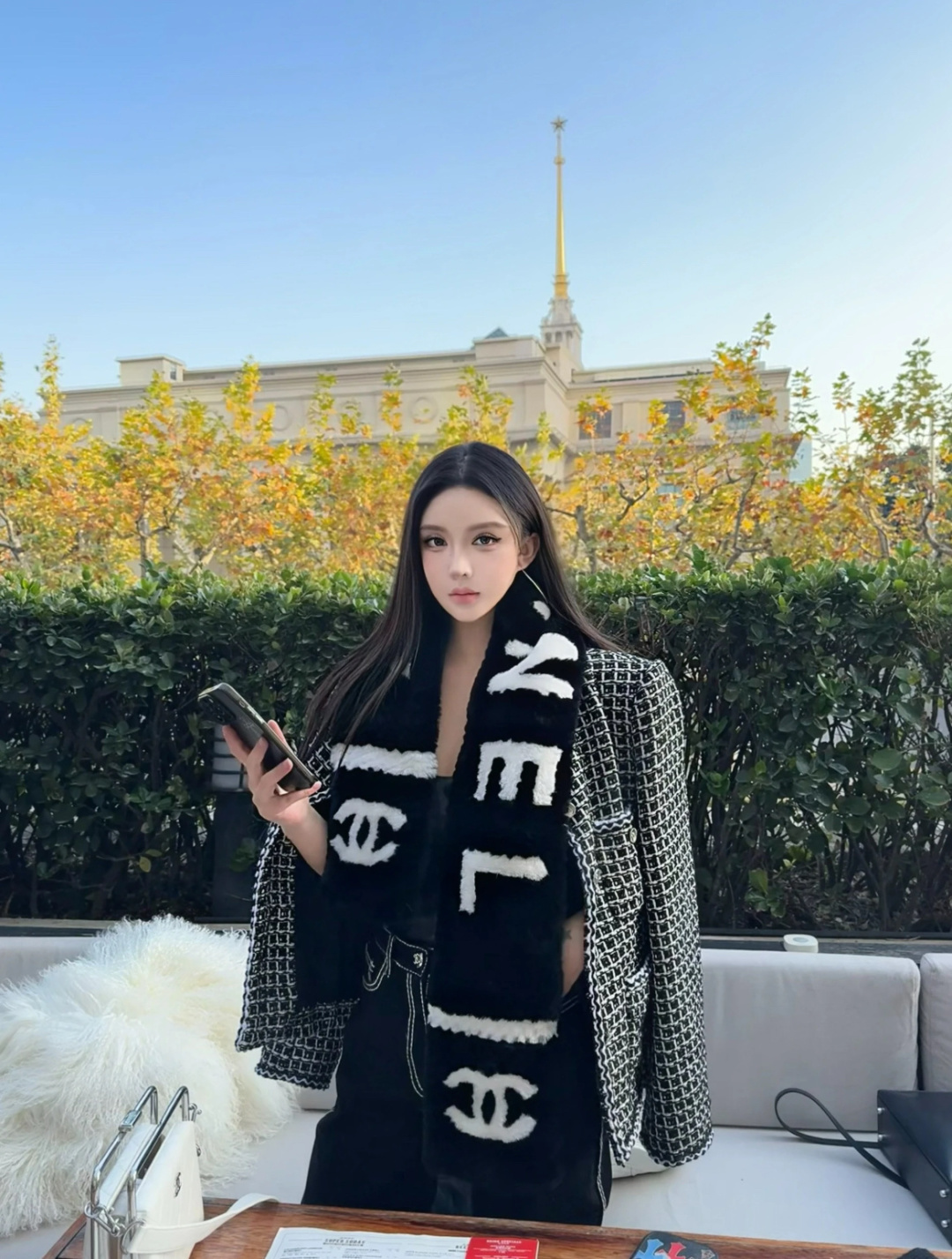 【▪️超级保暖Chanel秋冬新款！！！】简约奢华大气白富美，进口人工皮草和羊绒的结合，高级的范畴已不只