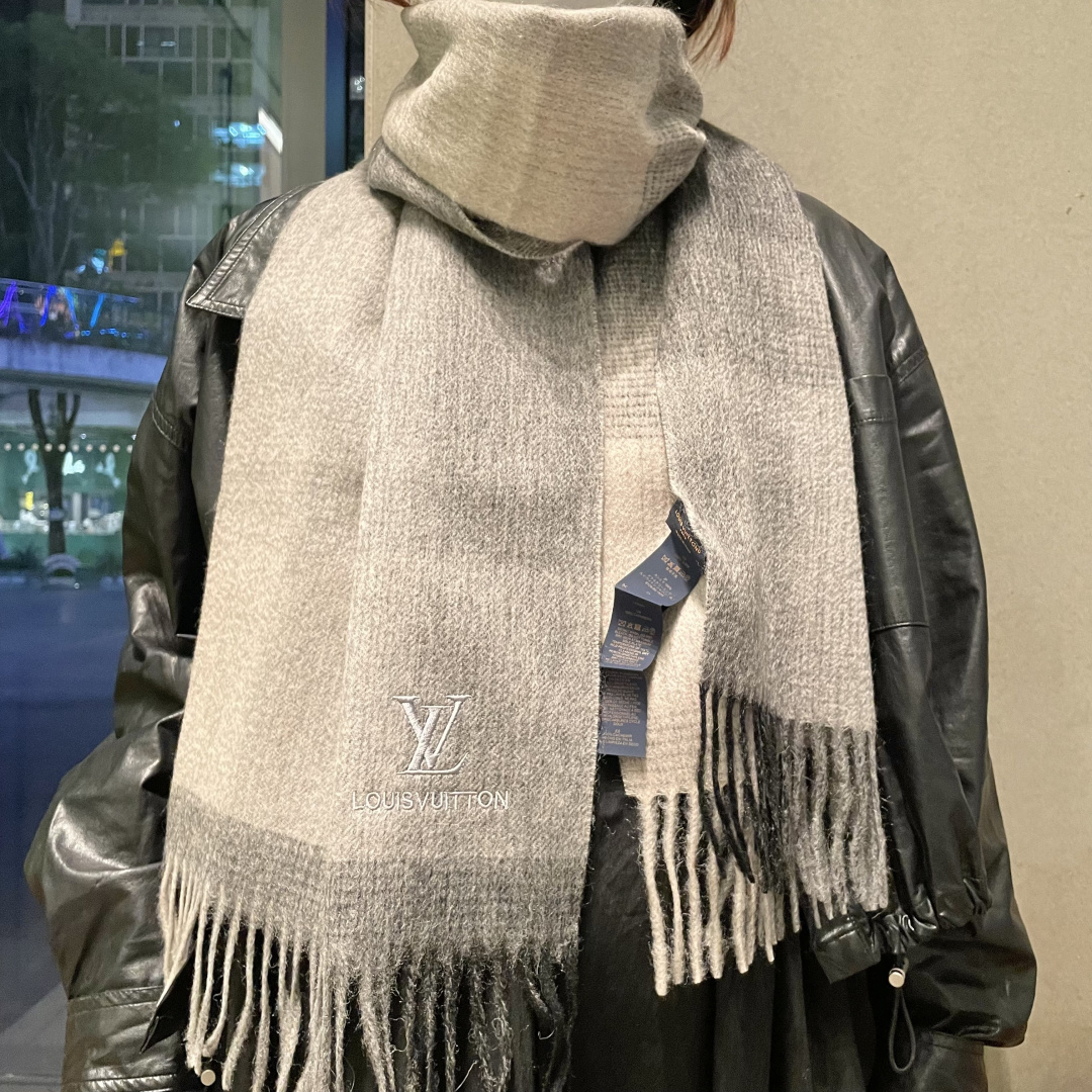 【▪️怒赞推荐‼️高端男士款~】超级无敌赞的男士羊绒围巾！！ZG同步在售，这个价格真的无敌超值！亲妈价格